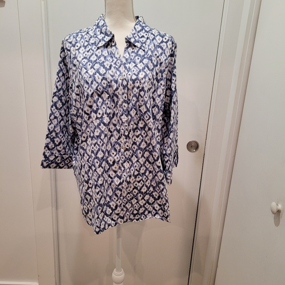 C. D. Daniels blue and white ladies blouse shirt size 1X